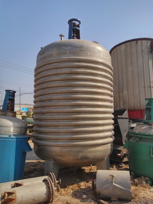 梁山縣飛海二手化工設備經營部 專業出售二手2噸電加熱不銹鋼反應釜，附圖片大全
